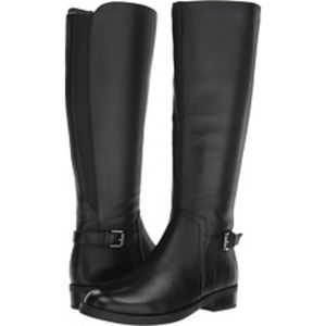 Size 10 Women's Blondo Evie leather boots